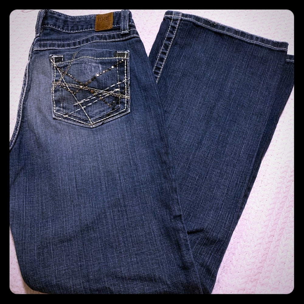 Looking so cute in these jeans, jeans